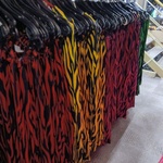 Ca. 131x Carnaval feestkleding broeken